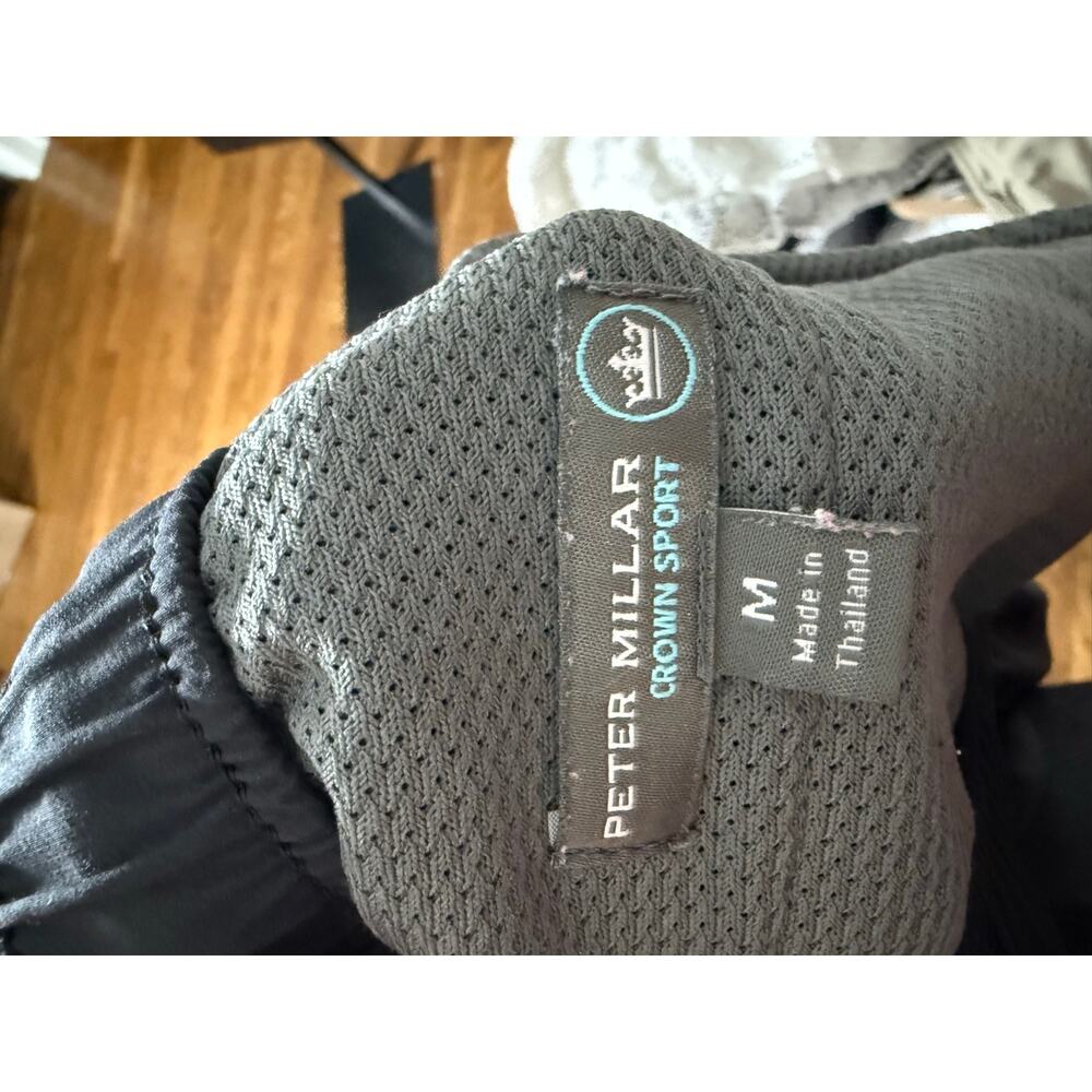 Peter Millar Performance Shorts Size Medium - image 7